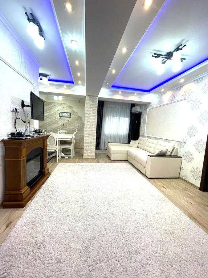 Large Apartment !!!Ciuflea Str. Kişinev Dış mekan fotoğraf